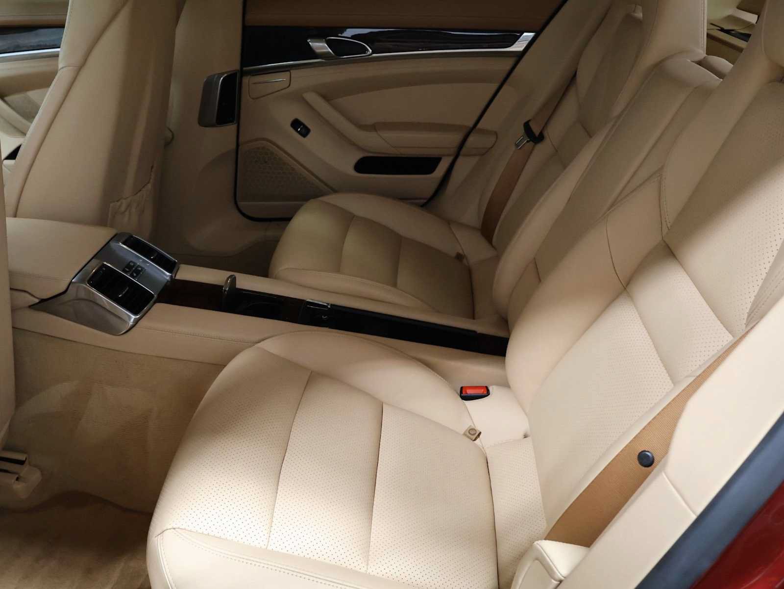 Used 2012 Porsche Panamera S RWD image 33