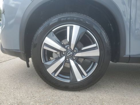 Used 2026 Nissan Rogue SL AWD/4WD image 7