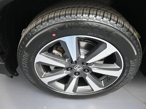 Certified 2024 Honda Pilot Elite image 14