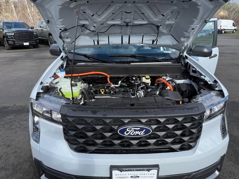 New 2026 Ford Maverick XLT w/ Equipment Group 301A AWD/4WD image 21