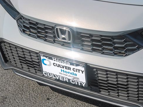 Used 2025 Honda Civic Sport image 6