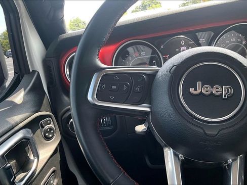 Used 2018 Jeep Wrangler Rubicon AWD/4WD image 17
