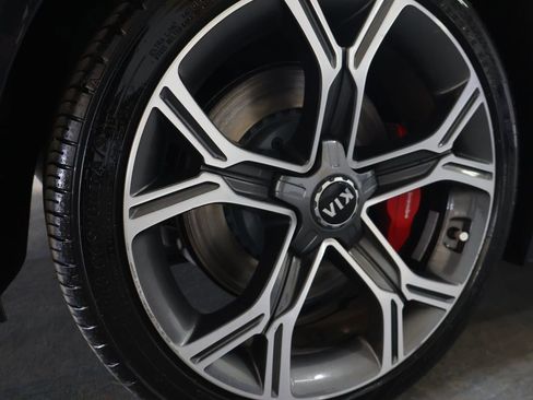 Used 2020 Kia Stinger GT RWD image 30