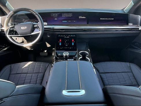 New 2026 Cadillac Escalade Platinum Luxury w/ LPO, Floor Liner Package image 5