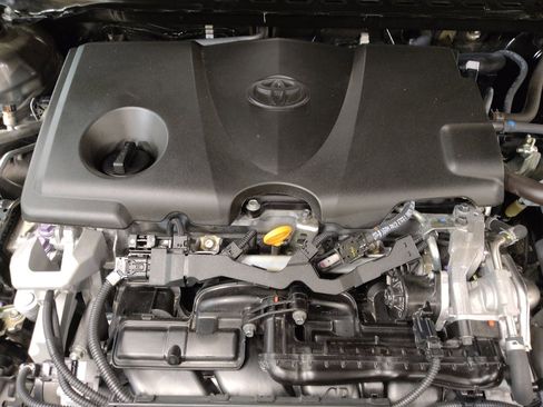 Used 2020 Toyota Camry LE w/ Convenience Package image 30