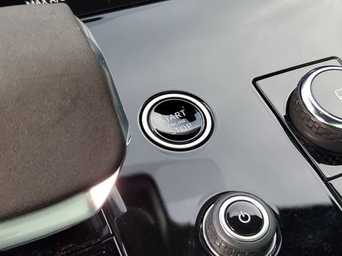 Used 2023 Land Rover Range Rover Sport SE Dynamic image 21