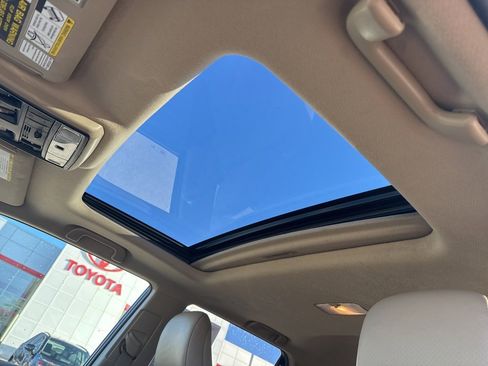 Used 2010 Toyota 4Runner Limited image 9