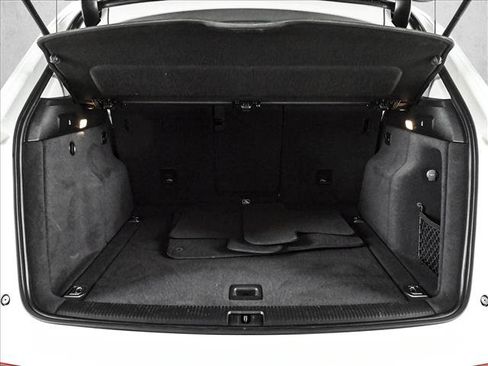 Used 2016 Audi Q5 2.0T Premium image 6