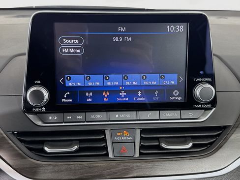 Used 2026 Nissan Altima 2.5 SV FWD image 16