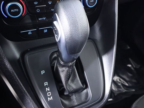 Used 2022 Ford Transit Connect XLT FWD image 25