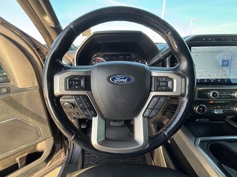 Used 2022 Ford F450 Platinum image 16