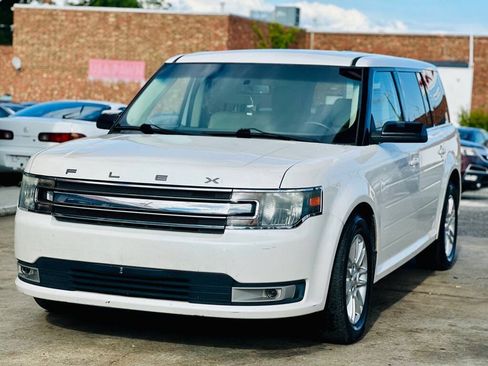 Used 2014 Ford Flex SEL w/ Equipment Group 202A FWD image 3