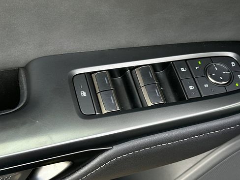 Used 2023 Lexus RZ 450e Premium image 13