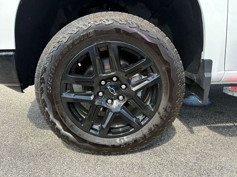 Used 2025 Chevrolet Silverado 1500 LT Trail Boss AWD/4WD image 10