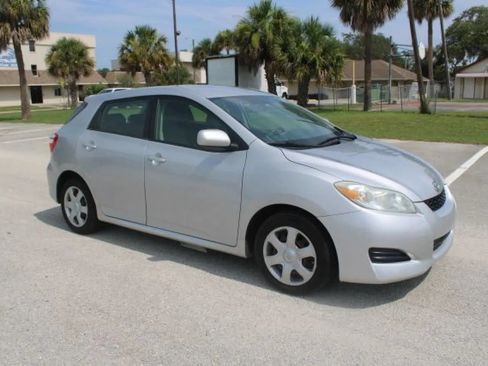 Used 2009 Toyota Matrix FWD image 19