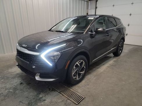 Used 2023 Kia Sportage LX image 1