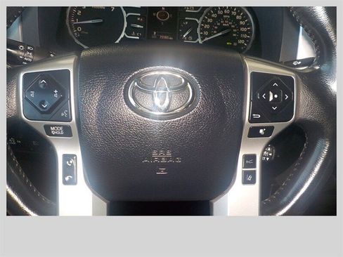 Used 2018 Toyota Tundra Limited w/ Limited Premium Package AWD/4WD image 18