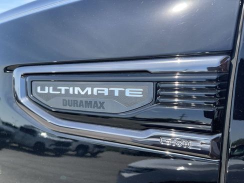 Used 2025 GMC Sierra 1500 Denali Ultimate AWD/4WD image 3