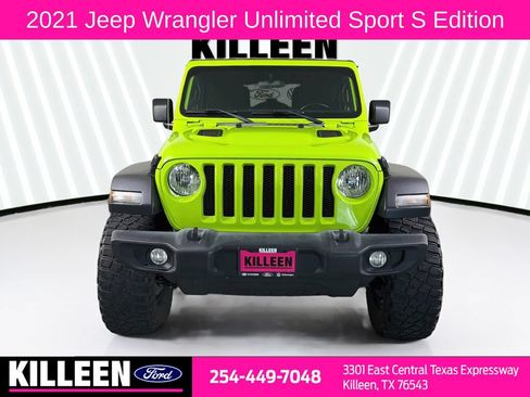 Used 2021 Jeep Wrangler Unlimited Sport AWD/4WD image 2
