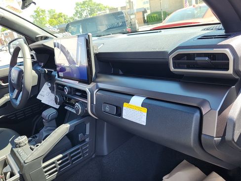 New 2026 Toyota 4Runner 4WD image 31