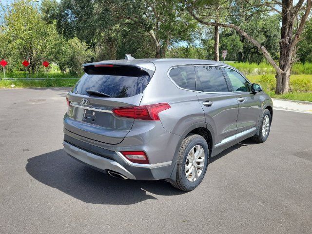 Used 2019 Hyundai Santa Fe SEL FWD image 2