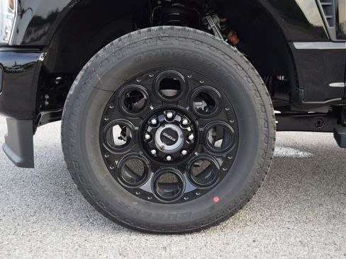 New 2026 Ford F250 Lariat w/ Black Appearance Package image 25