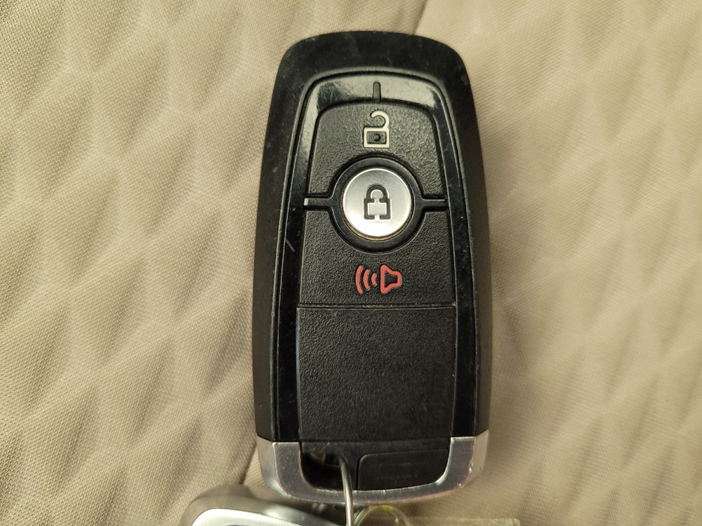 Used 2020 Ford Escape SE FWD image 32