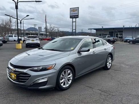 Used 2024 Chevrolet Malibu LT image 1