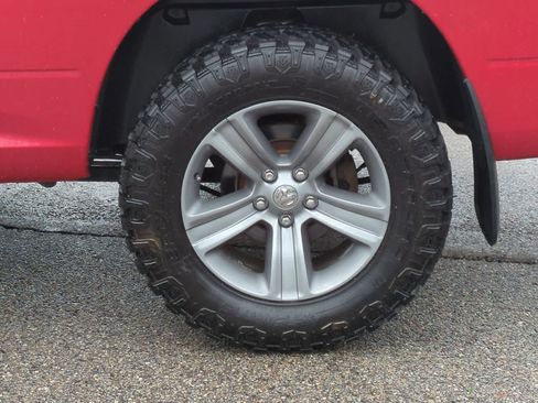 Used 2019 RAM 1500 Express w/ Wheel & Sound Group AWD/4WD image 14