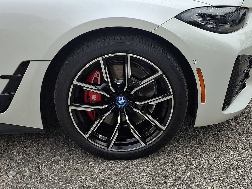 Used 2023 BMW i4 eDrive40 w/ M Sport Package RWD image 8