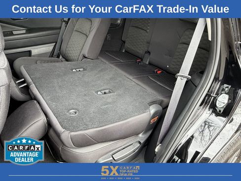 Used 2023 Nissan Pathfinder S image 32