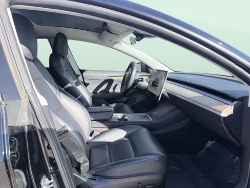 Used 2022 Tesla Model 3 Long Range image 46