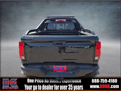 Used 2025 Chevrolet Colorado Trail Boss w/ Midnight Edition AWD/4WD image 7