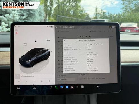 Used 2024 Tesla Model Y Long Range AWD/4WD image 22