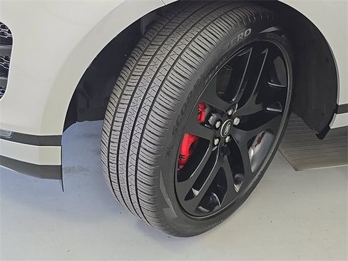 Used 2023 Land Rover Range Rover Evoque R-Dynamic SE image 33