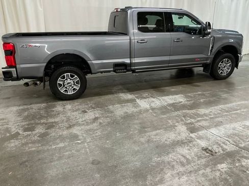 Used 2024 Ford F250 Lariat w/ Lariat Ultimate Package AWD/4WD image 2