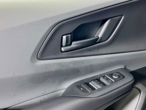 New 2026 Toyota Prius LE image 16