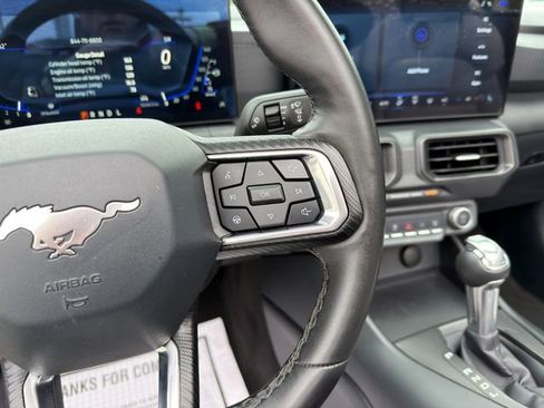 Used 2024 Ford Mustang Convertible RWD image 34
