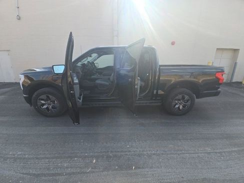 New 2025 Ford F150 Lightning Flash AWD/4WD image 12