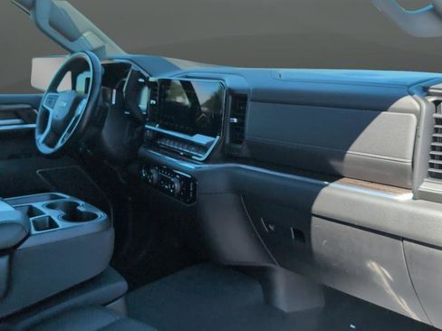 Used 2023 Chevrolet Silverado 1500 LT AWD/4WD image 26