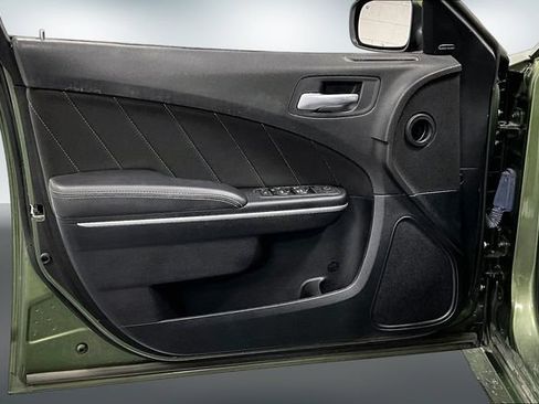 Used 2022 Dodge Charger Scat Pack w/ Harman/Kardon Audio Group RWD image 19