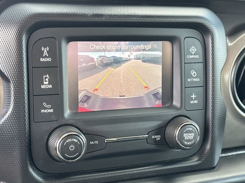 Used 2020 Jeep Gladiator Sport w/ Quick Order Package 24S image 31