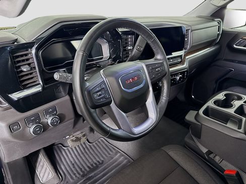 Used 2024 GMC Sierra 1500 Elevation AWD/4WD image 11