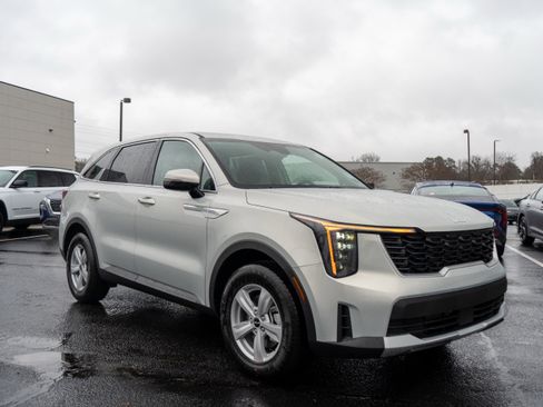 New 2026 Kia Sorento LX image 12