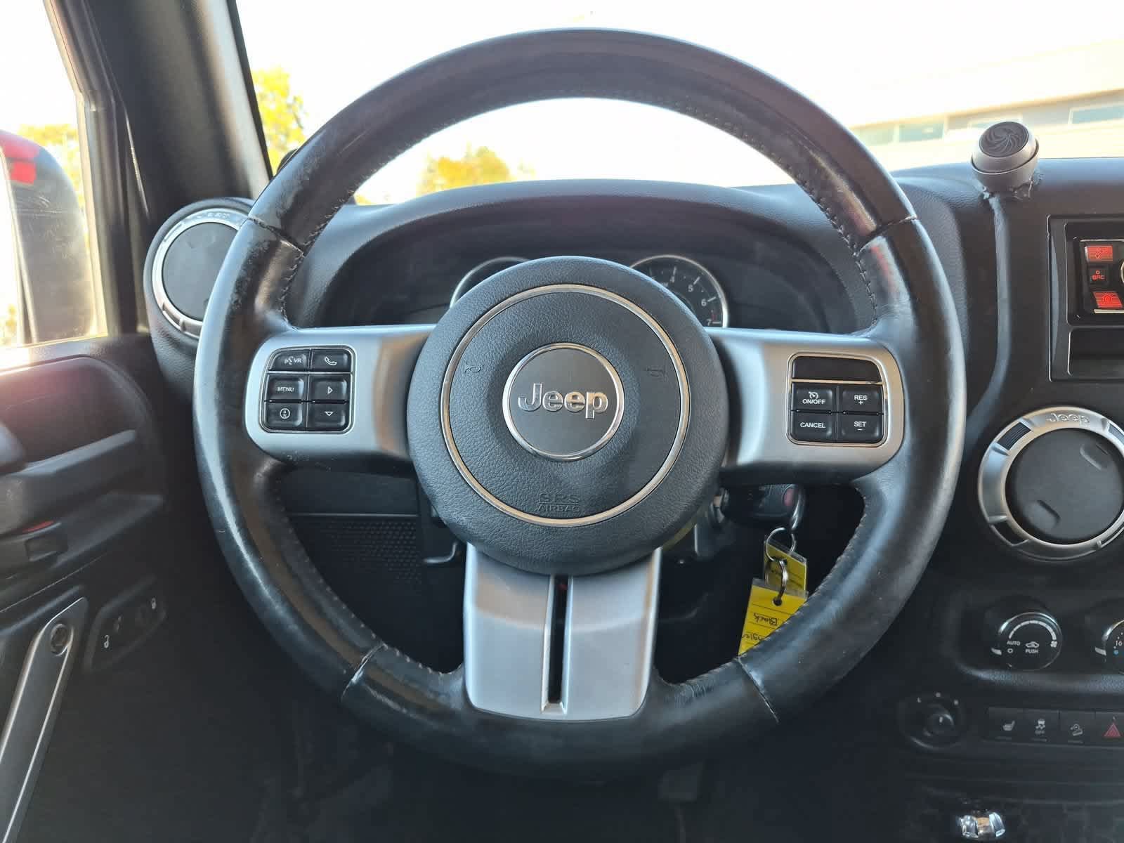 Used 2011 Jeep Wrangler Sahara w/ Dual Top Group AWD/4WD image 21
