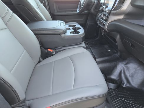 New 2025 RAM 2500 Tradesman w/ Chrome Appearance Group image 12