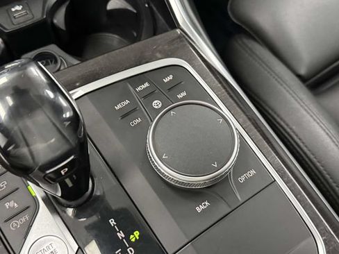 Used 2019 BMW 330i xDrive Sedan w/ Premium Package AWD/4WD image 29