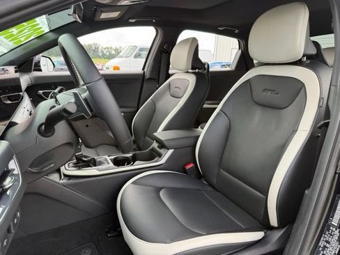 Certified 2025 Kia K4 GT-Line w/ GT-Line Premium Package FWD image 11