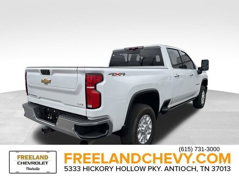 Used 2024 Chevrolet Silverado 2500 LTZ w/ LTZ Premium Package image 3