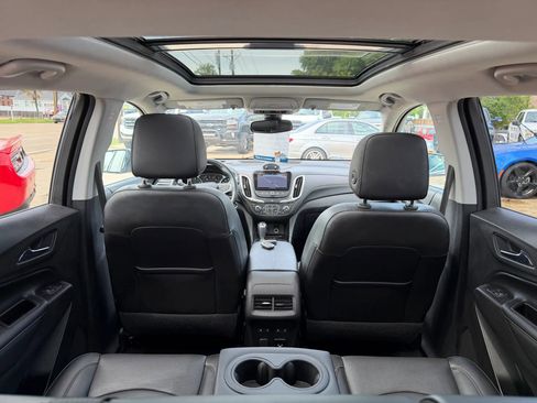 Used 2018 Chevrolet Equinox Premier AWD/4WD image 8